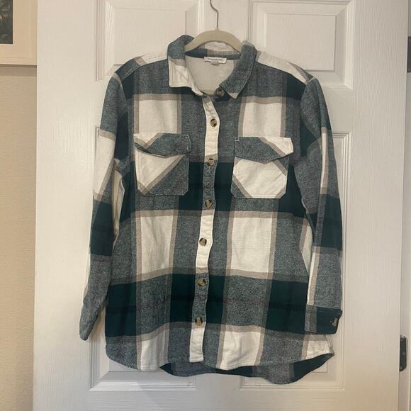 BeachLunchLounge Tops - BEACH LUNCH LOUNGE Easton Plaid Shirt Jacket size medium